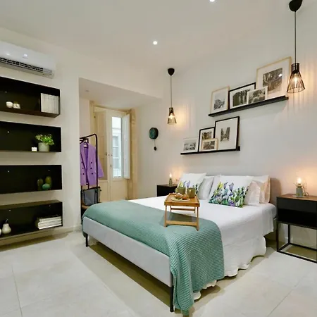 Casabella By Vinile Antico Mercato Ortigia Siracusa *